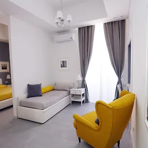 https://rome-together-guest-house.it-romehotels.com