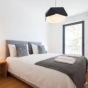 https://feels-like-home-martim-moniz-modern-flat.hotels-lisbon-portugal.com